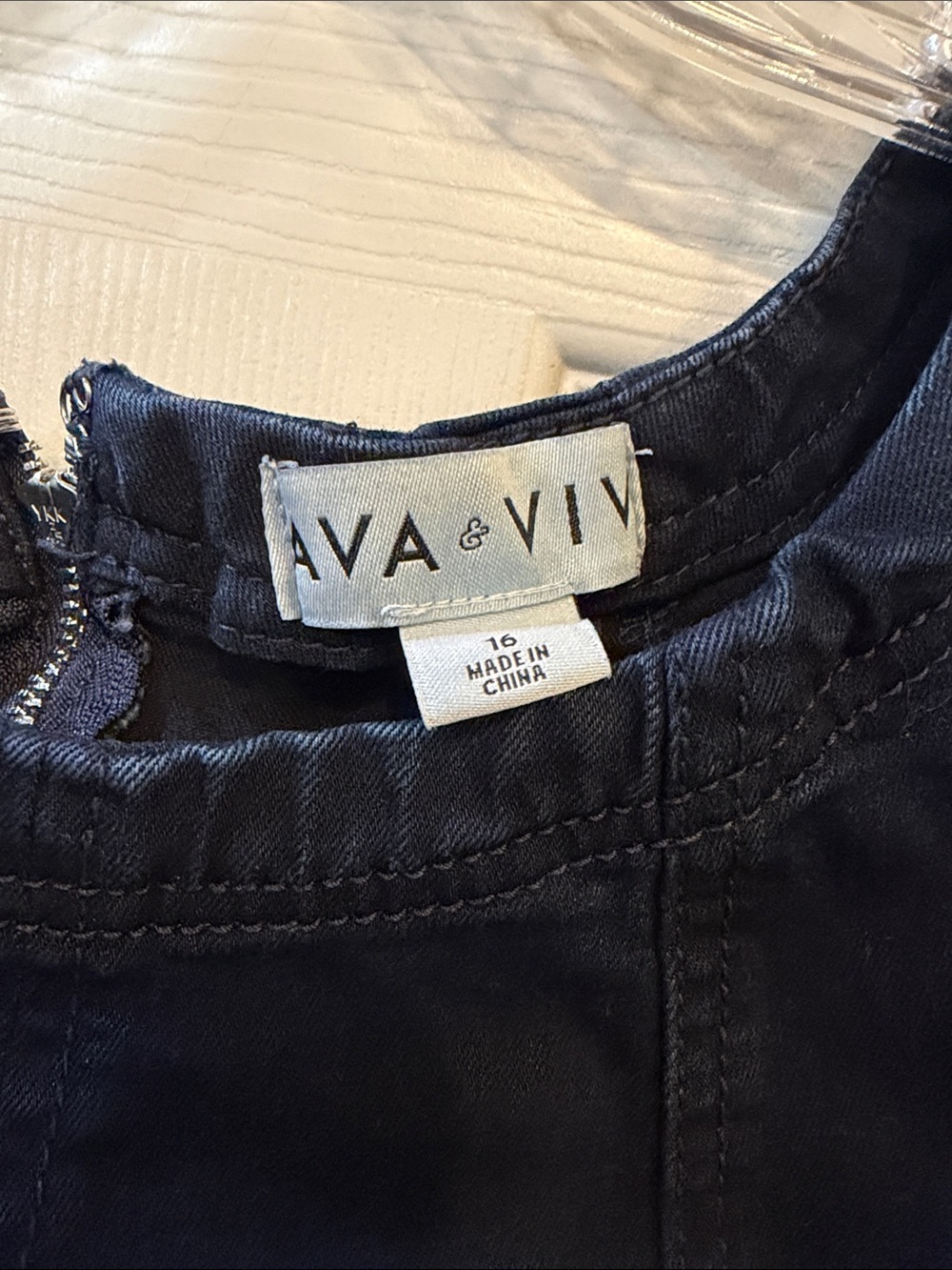 Ava & Viv Dark Navy Sleeveless Shift Dress - Picture 2 of 4